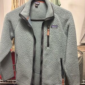 Patagonia Light Gray Fleece Jacket